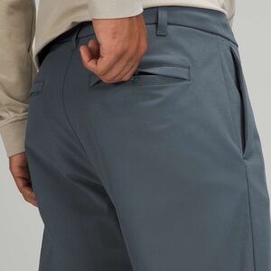 Lululemon men’s commission slim pants size 34 dark Gray